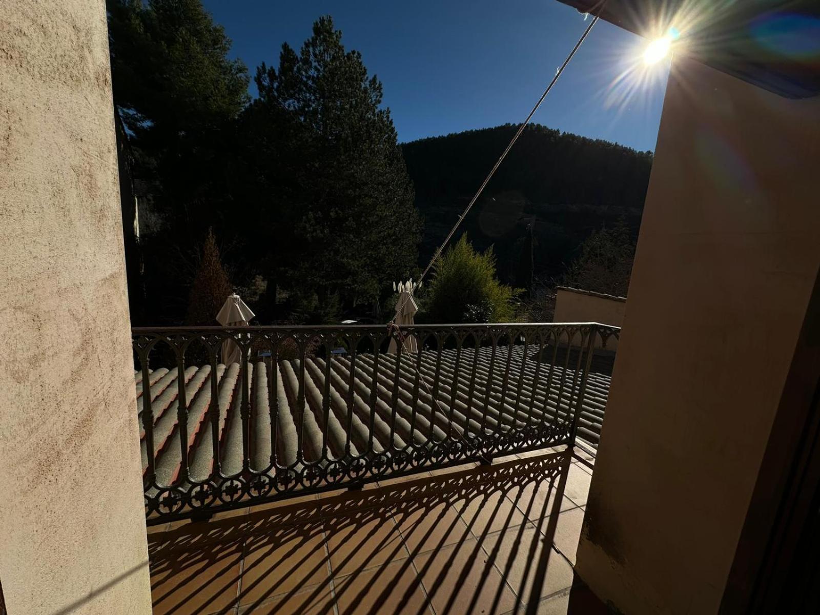 Hotel De La 3*